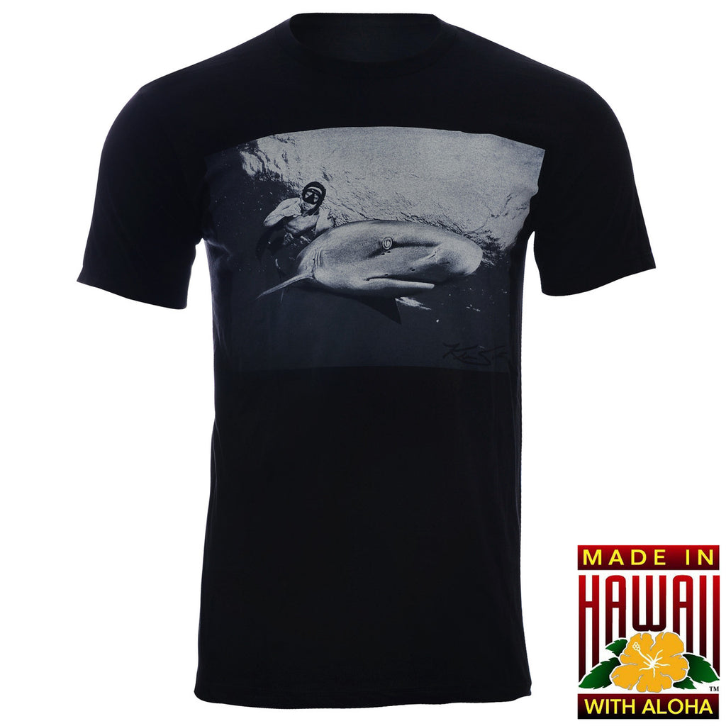 HammerHead Tribal Shark Rider HQ T-Shirt